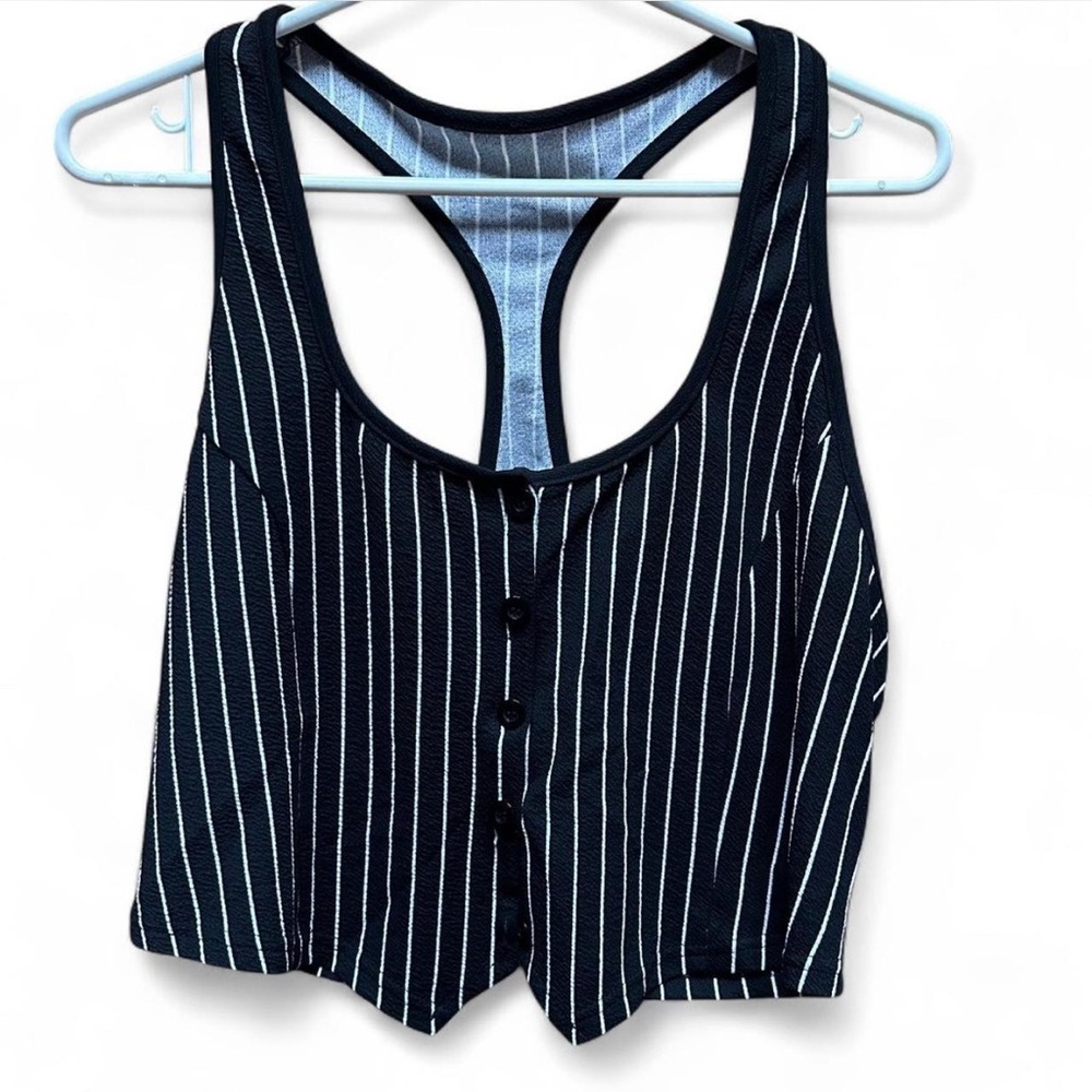 Elegant Black and White Striped Cropped Tank Top